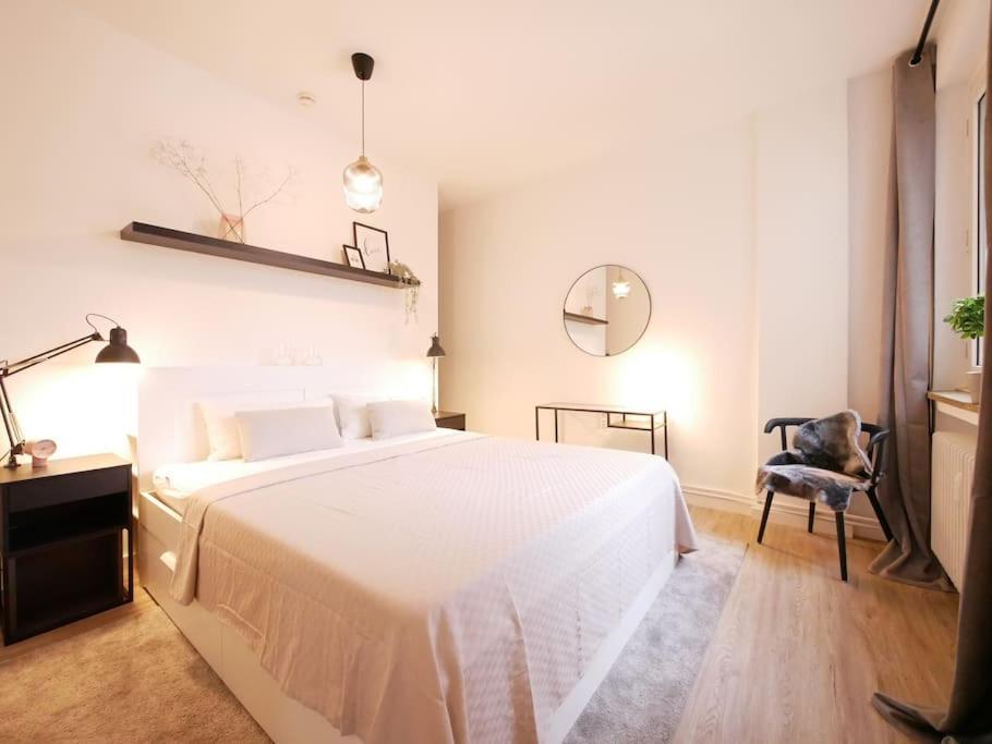75 M2, Zentral, Gemuetlich, Eigener Parkplatz Apartment Osnabruck Bagian luar foto